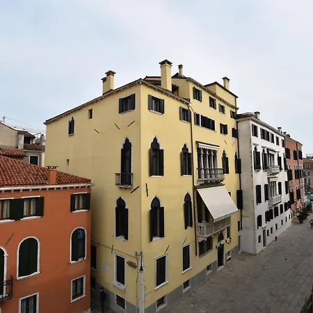 Apartament Giglio House Sestiere San Marco *